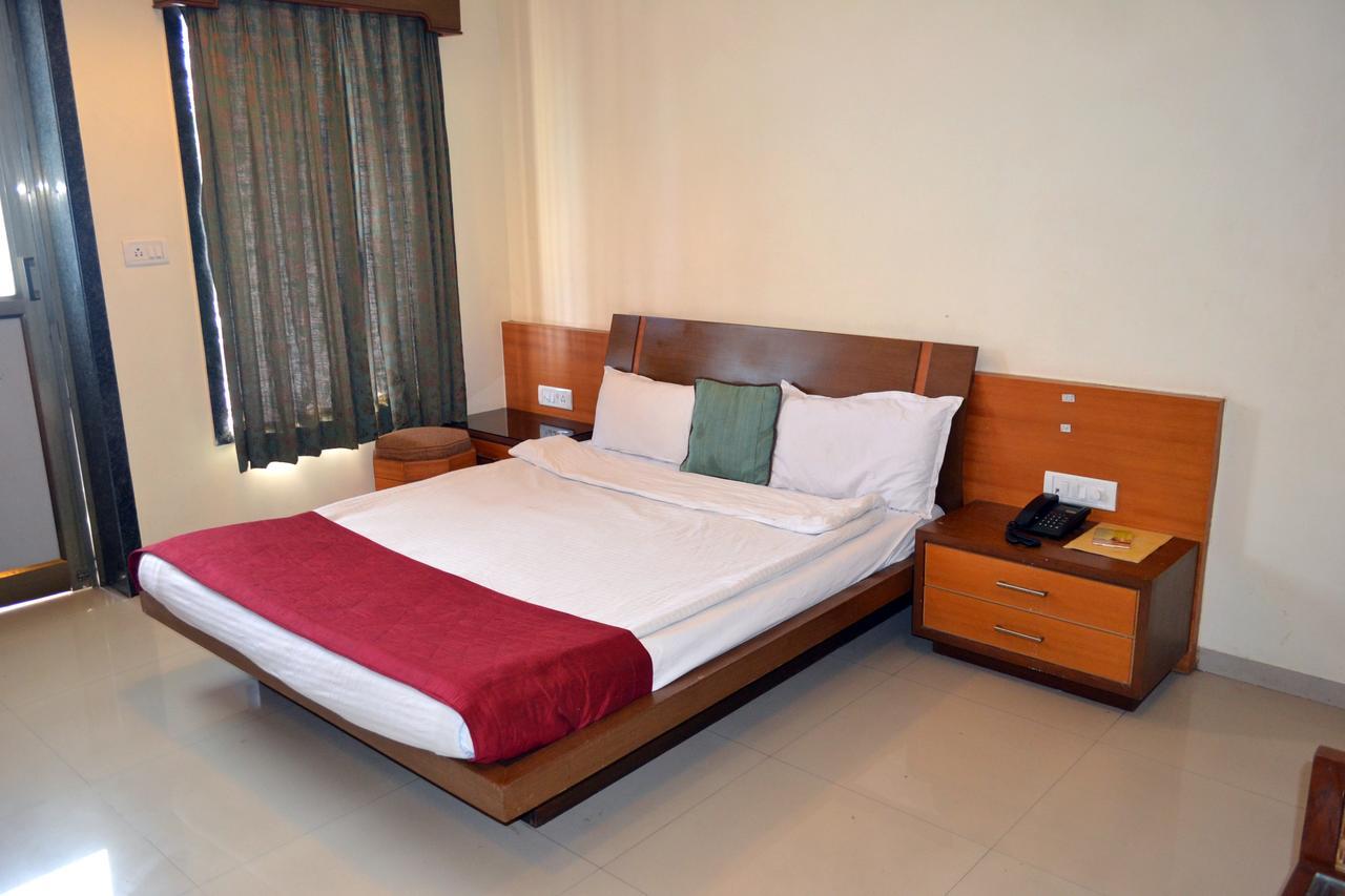 Jaffer Bhai'S Brickland Hotel Panchgani Zewnętrze zdjęcie